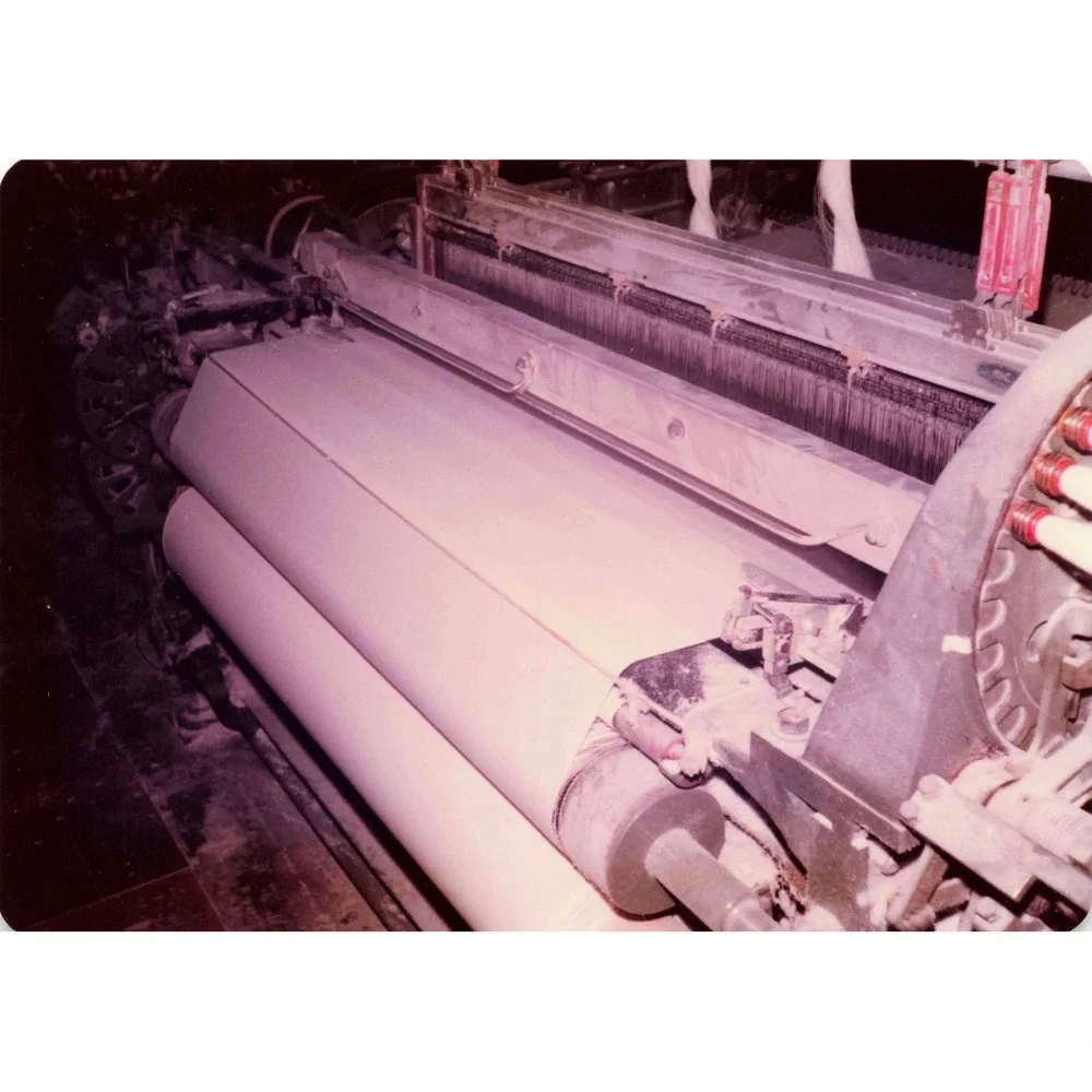15 Vintage 1970s Korea Textile Mill Factory Photos Looms Workers USAF Tour - Picture 5 of 15